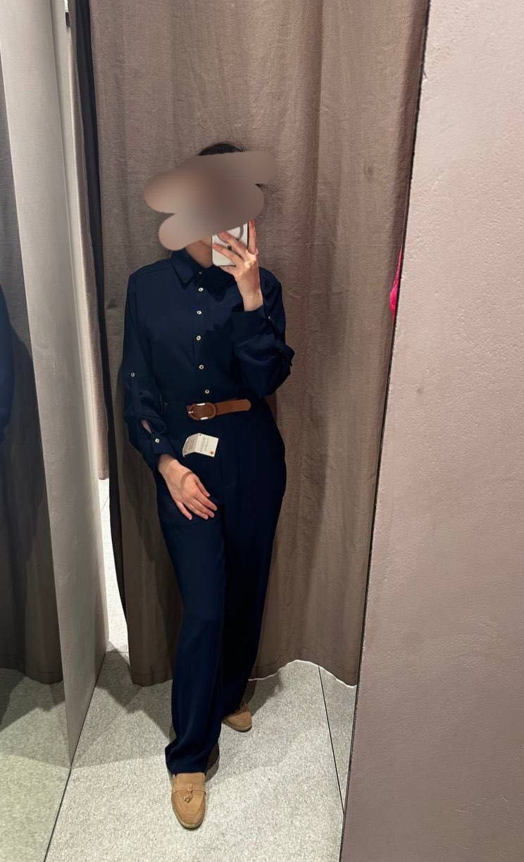 Zara комбинезон темно-синего цвета
Размер С