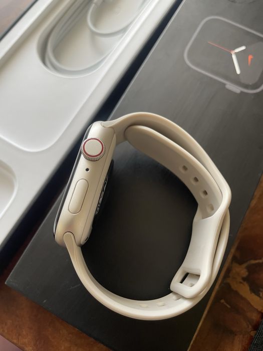 Apple watch SE 2nd gen 44mm LTE