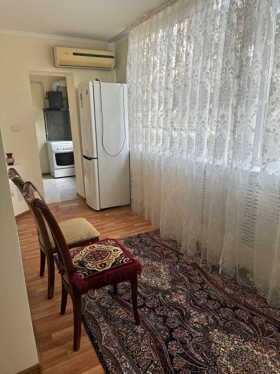 3-комнатная квартира на ул. Бобура (парк Бобура)..