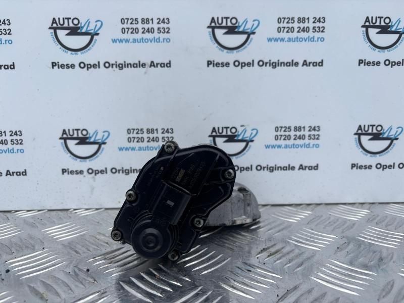 Clapeta acceleratie Opel Zafira B 2.2 Benzina Z22YH