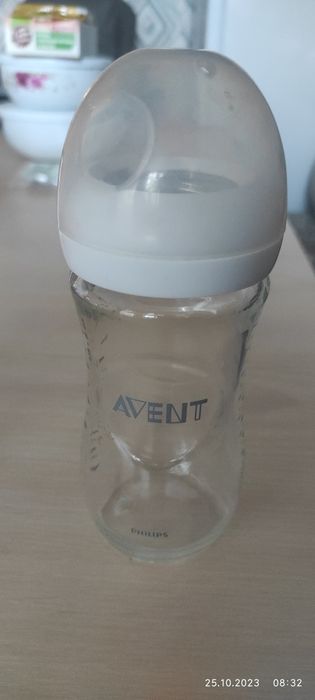 Стеклянная бутылочка Philips Avent