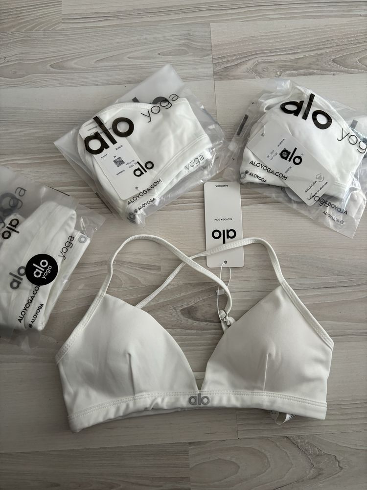 Bustiera / Sutien Alo Yoga