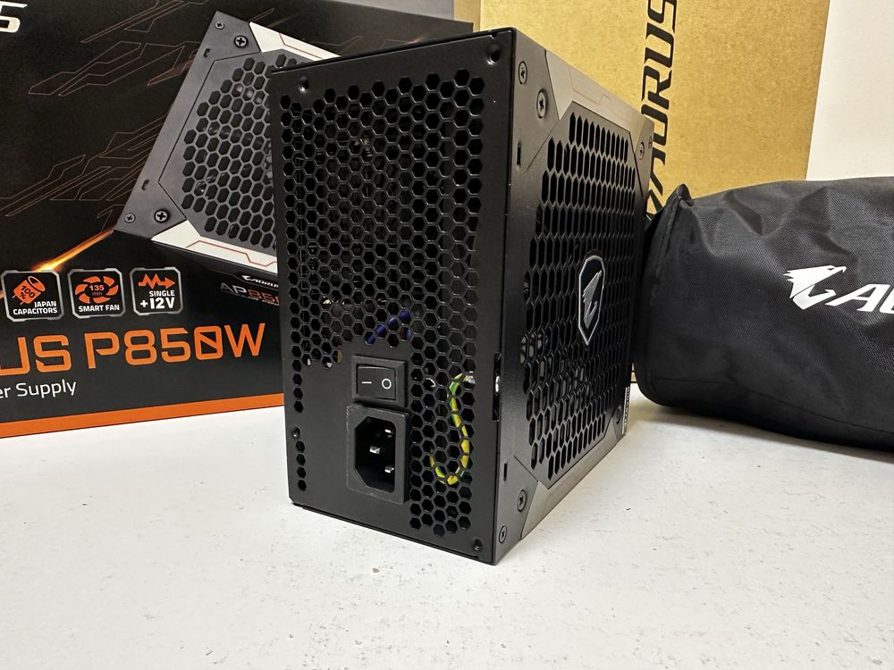 Компютърно захранване / PSU, Gigabyte Aorus 850w gold modular, топ
