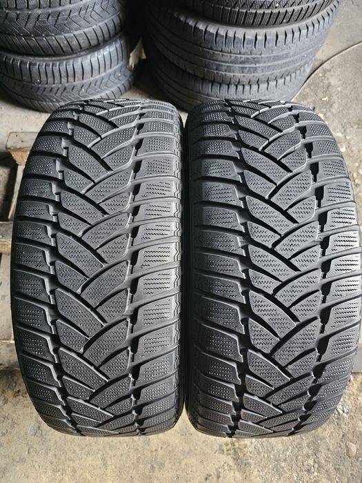 2 anvelope iarna 225 50 17 Dunlop Runflat