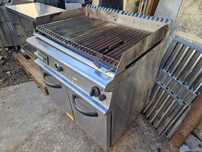 Grill gaz cu Roca vulcanica, de banc, sau cu banc