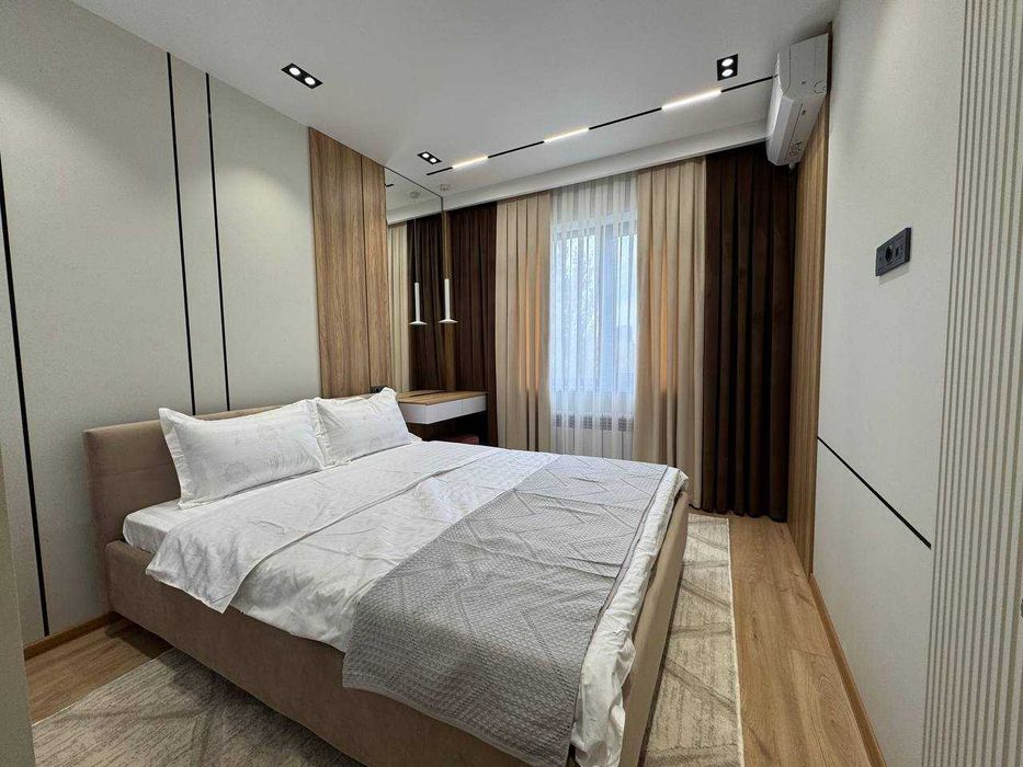 Срочно сдам 3- комнаты  Алмазарский  ЖК Сагбон Баурм  838*