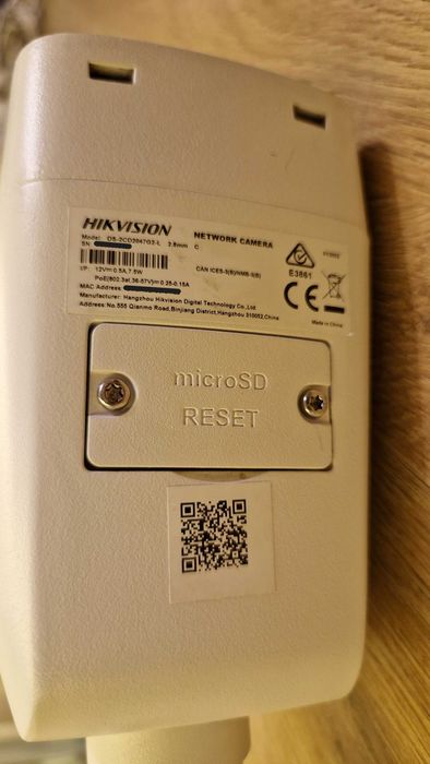 kit NVR 16 canale + Camera IP Hikvision + HDD 6GB + Switch