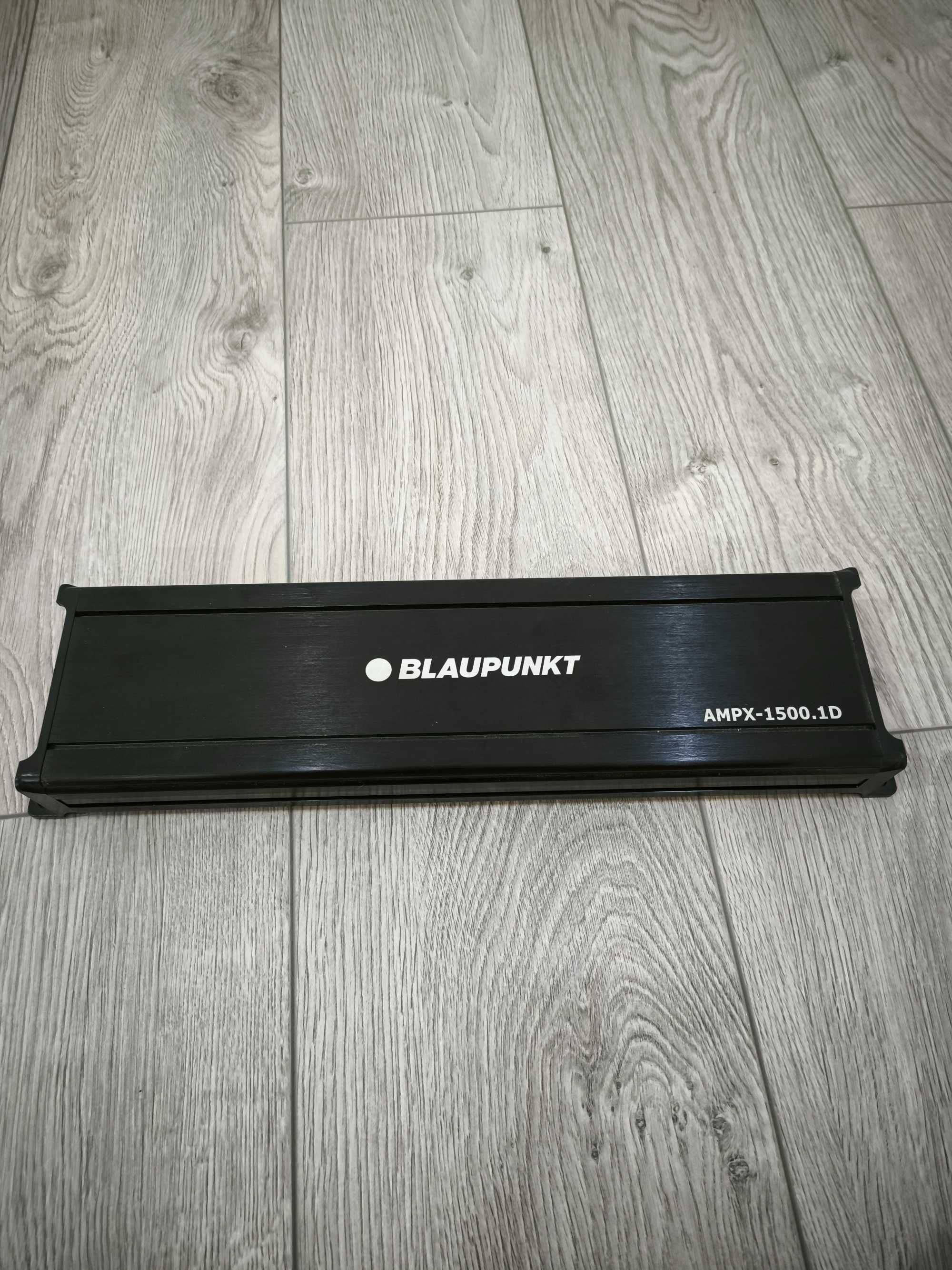 Усилвател blaupunkt ampx1500.1d