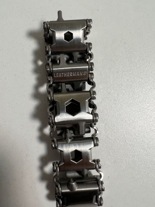 Стоманена гривна Leatherman Tread