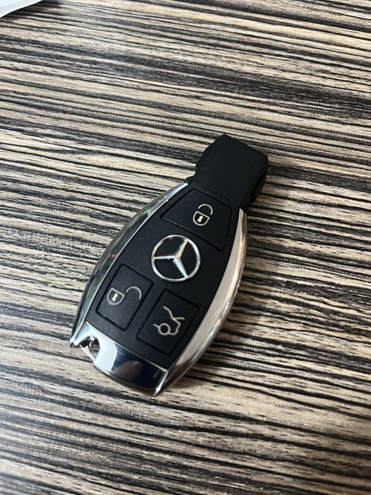 Кейс за ключ за Мерцедес Нов