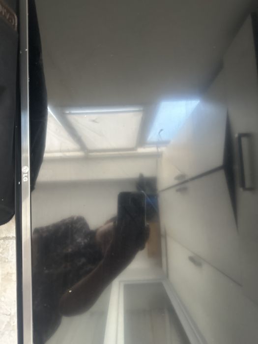 Телевизор LG почти новый