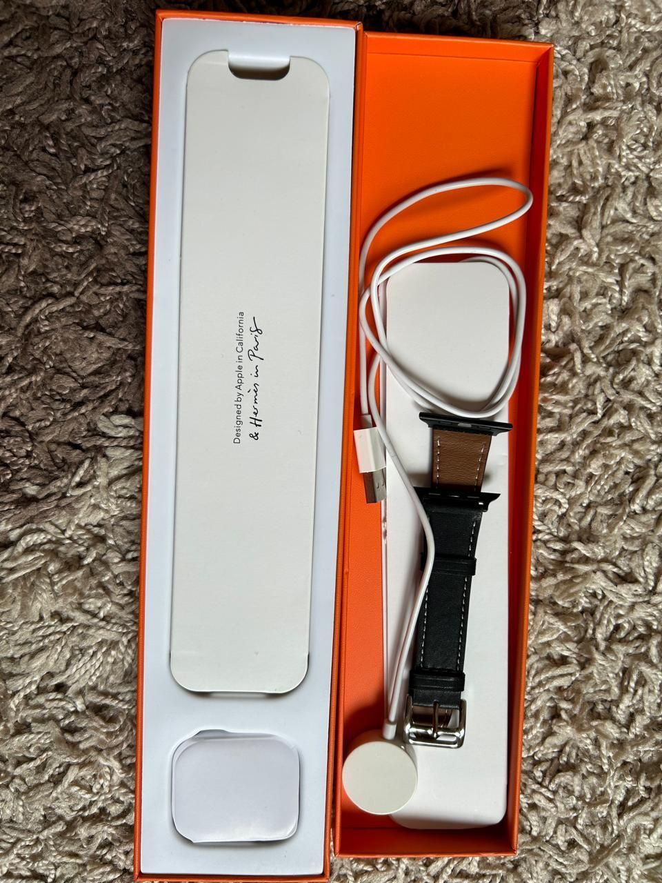 Часы WATCH Hermes почти новые