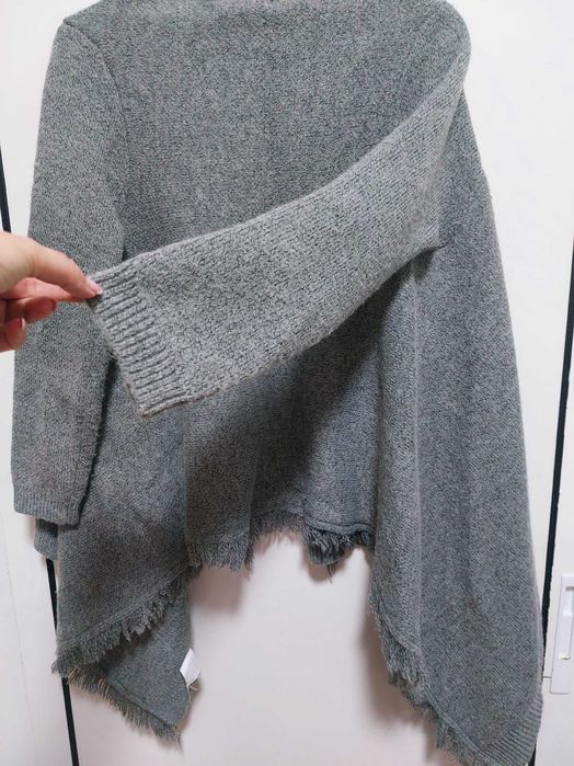 Cardigan cu franjuri