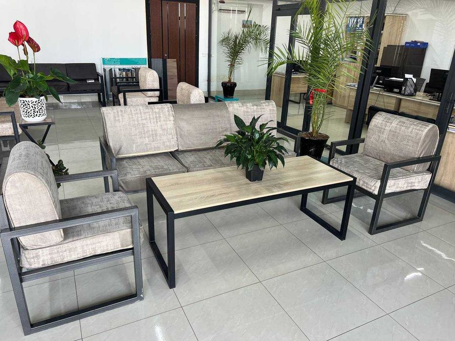 современный комплект мебели