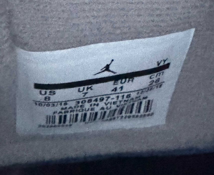 Air Jordan 4 Military Black