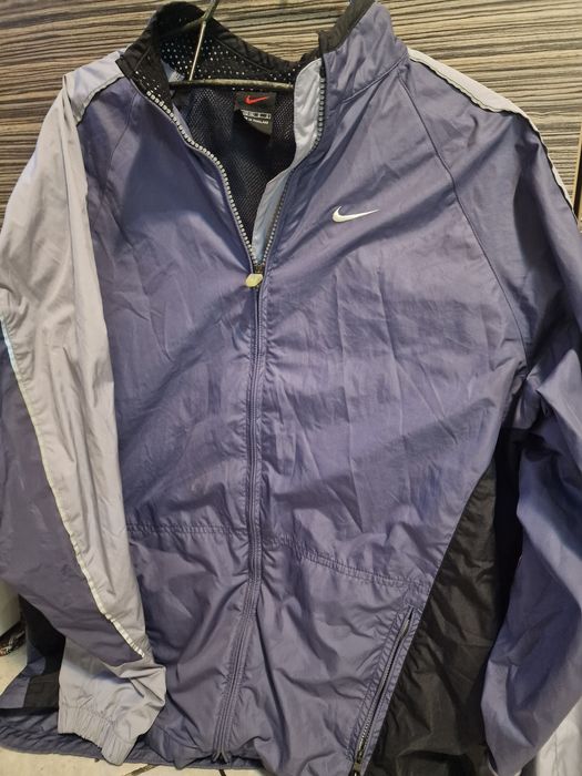 Nike ветровка номер Л