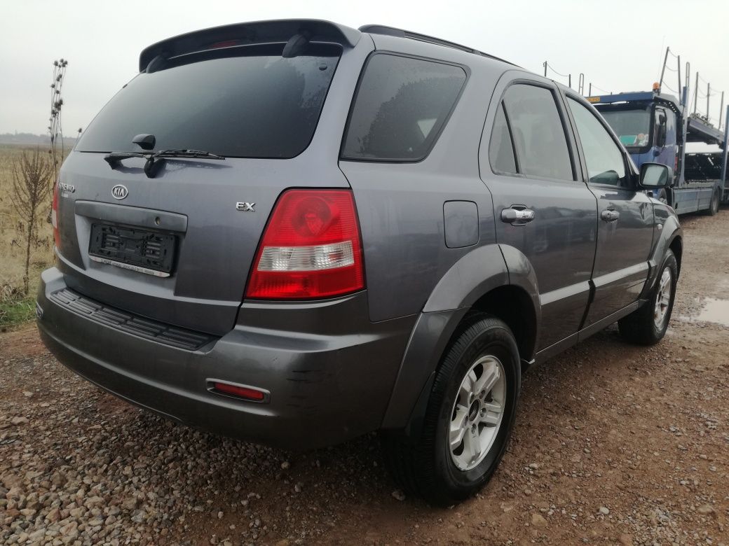 Kia Sorento 2.5crdi/140кс/На части