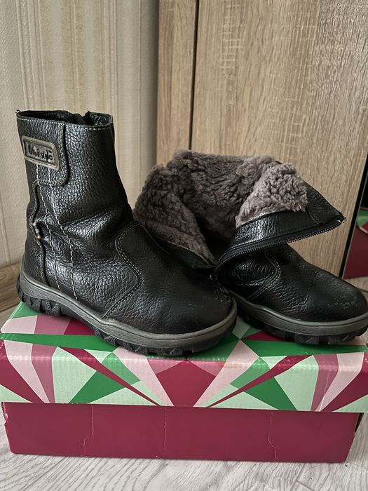 Продам зимние сапоги 27 р