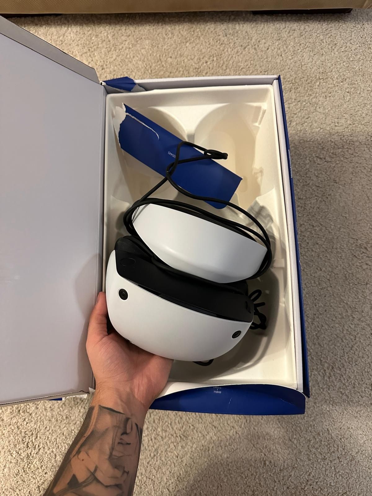 Vând PlayStation VR2