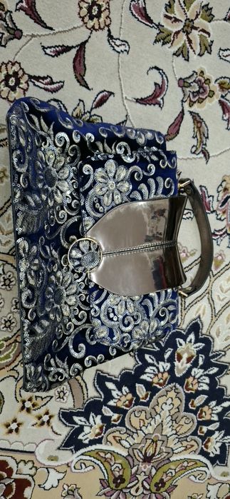 Сумка женская Аёллар сумкаси Ayollar sumkas ideal xolatda yangidayi