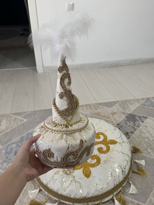 Саукеле на сырга салу