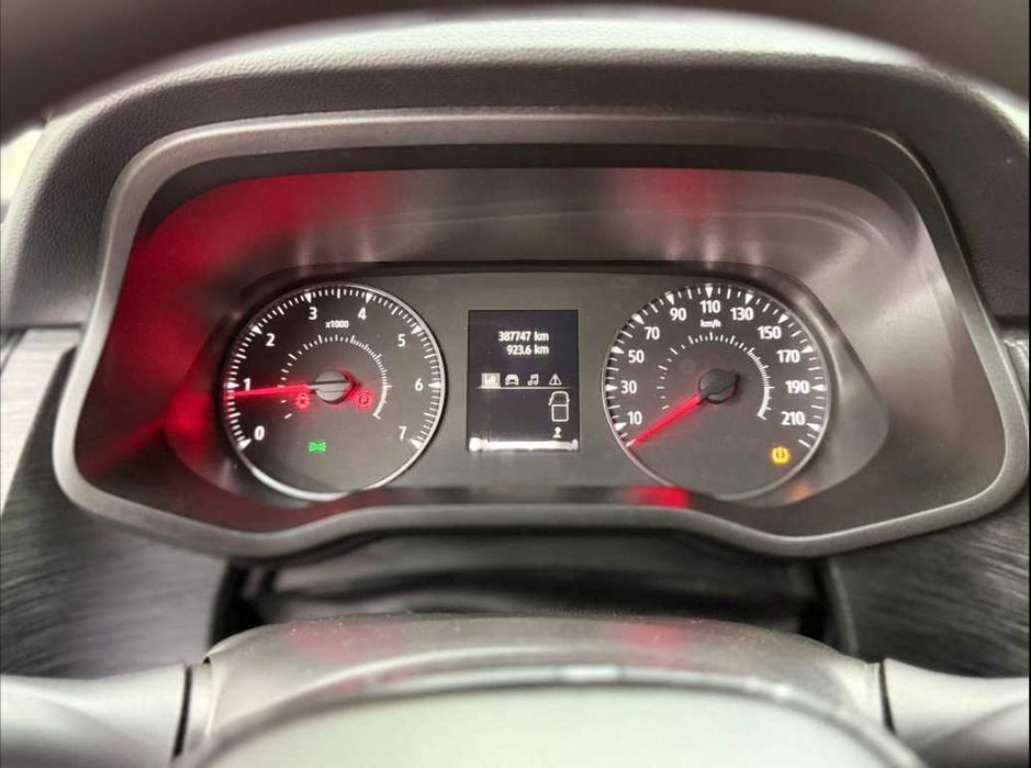 Se vand 2buc/ Renault Trafic 2022