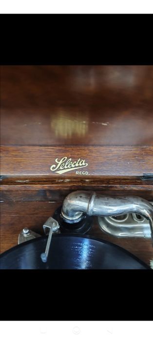 Gramofon firma Selecta vintage
