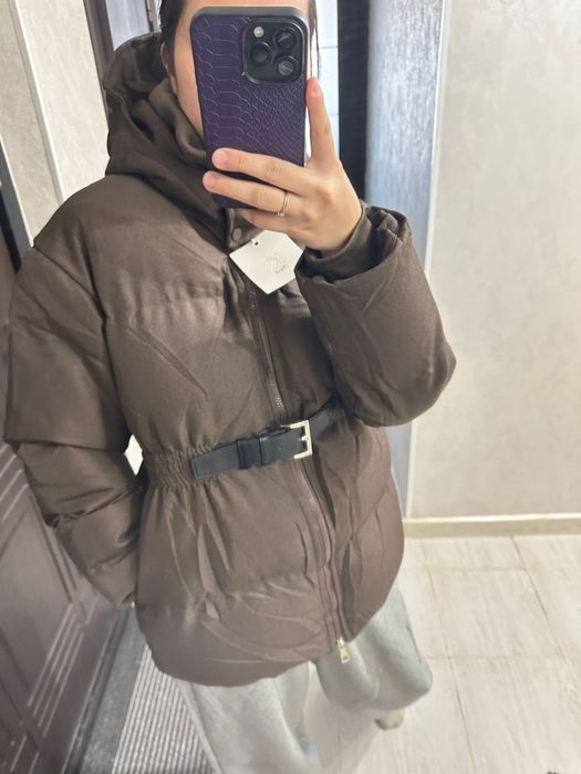 Продам зимнюю куртку новую