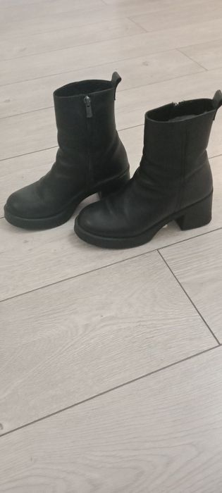 Продается обувь зимняя