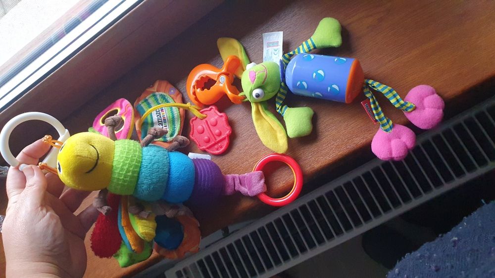 Lot jucării bebe(Lamaze si Tiny Love)