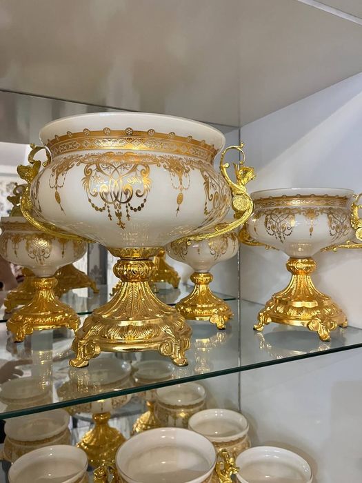 Bagema. Stol stul. Korpacha va yostiqlar