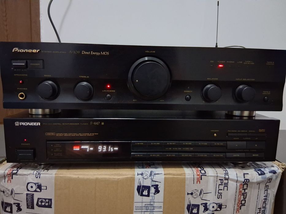 Radio,tuner Pioneer F-447 Japan