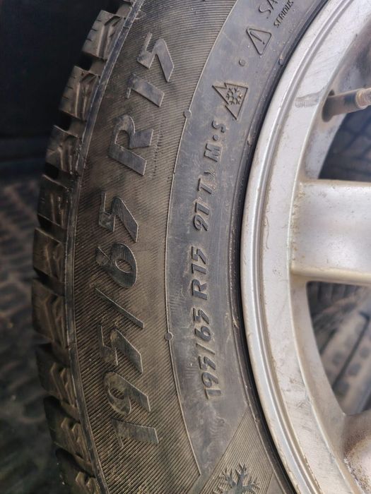 Продам зимние колеса комплект 4 шт