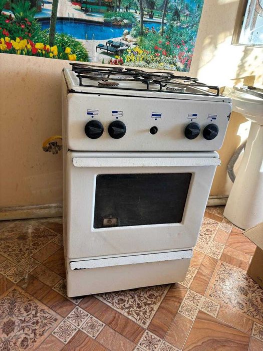 продам газ плиту б\у