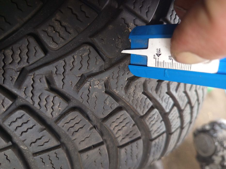 Зимни гуми EUROWINTER 215/60 R16 2броя