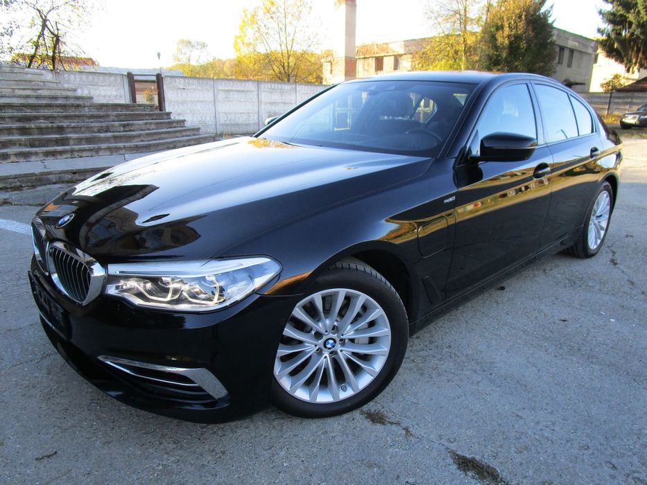 BMW Seria 5 BMW 530e X-drive 292cp