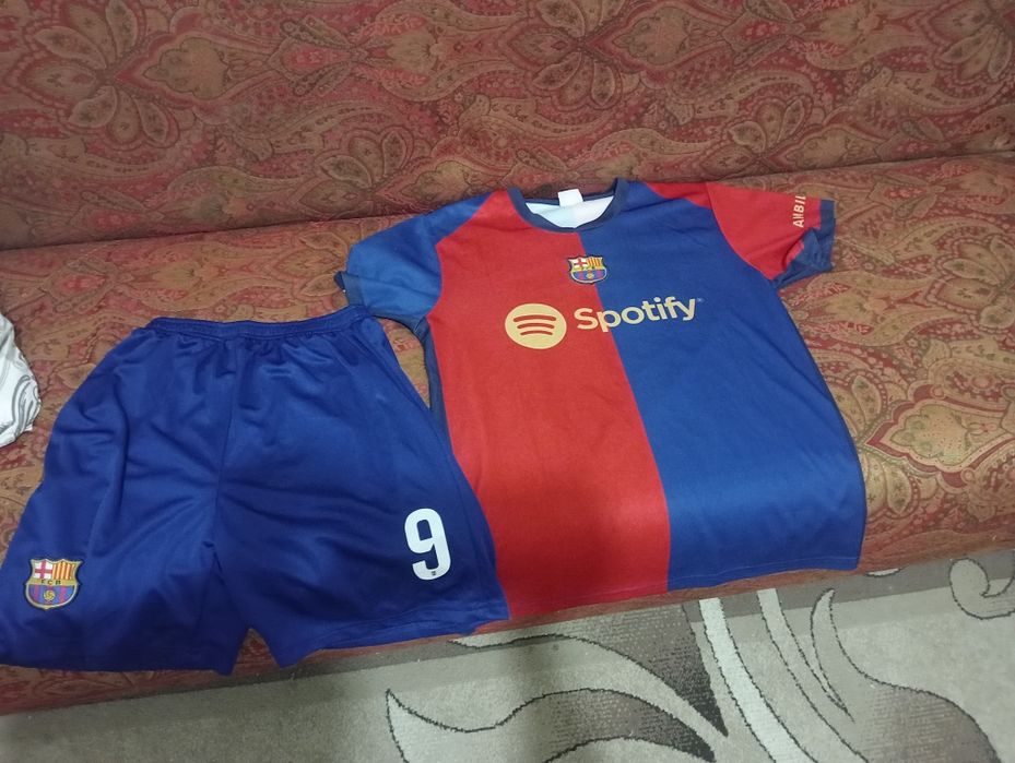 Футбольная форма Барселона