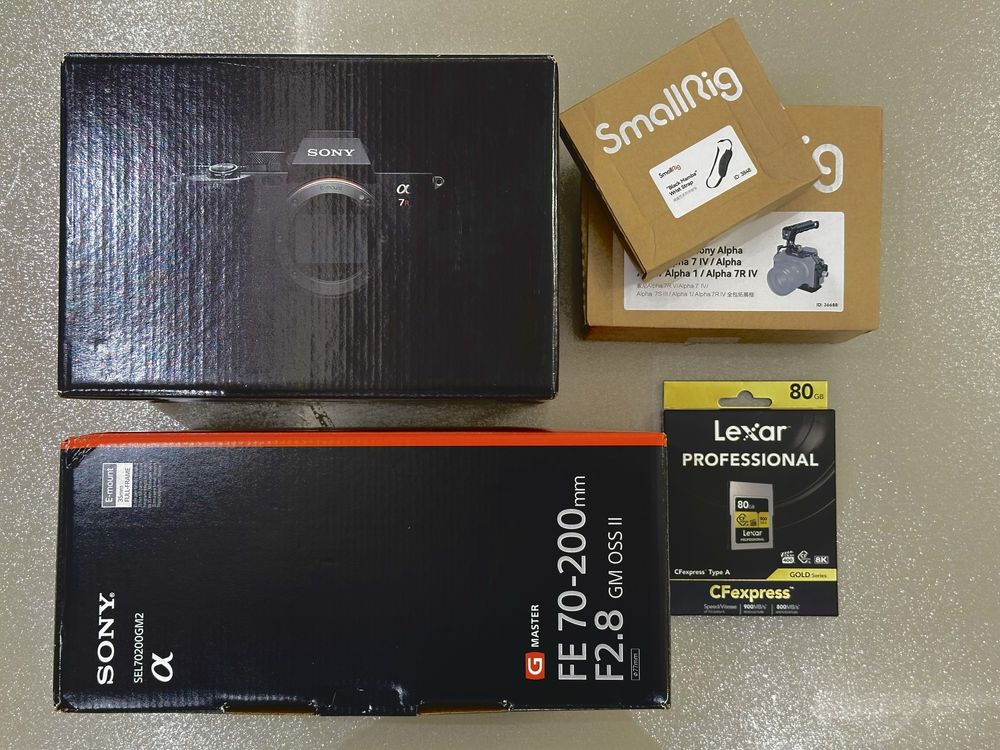 Sony A7R 5 vs FE 2.8 / 70-200GM II SmallRig