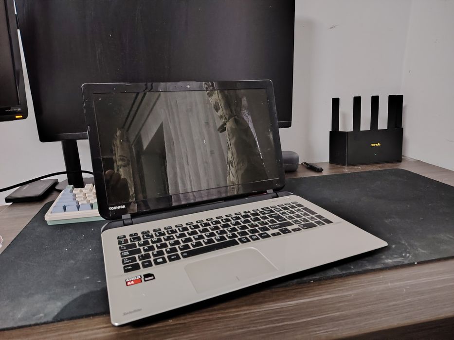 Toshiba Satellite L50D-B 8 GB 240 SSD