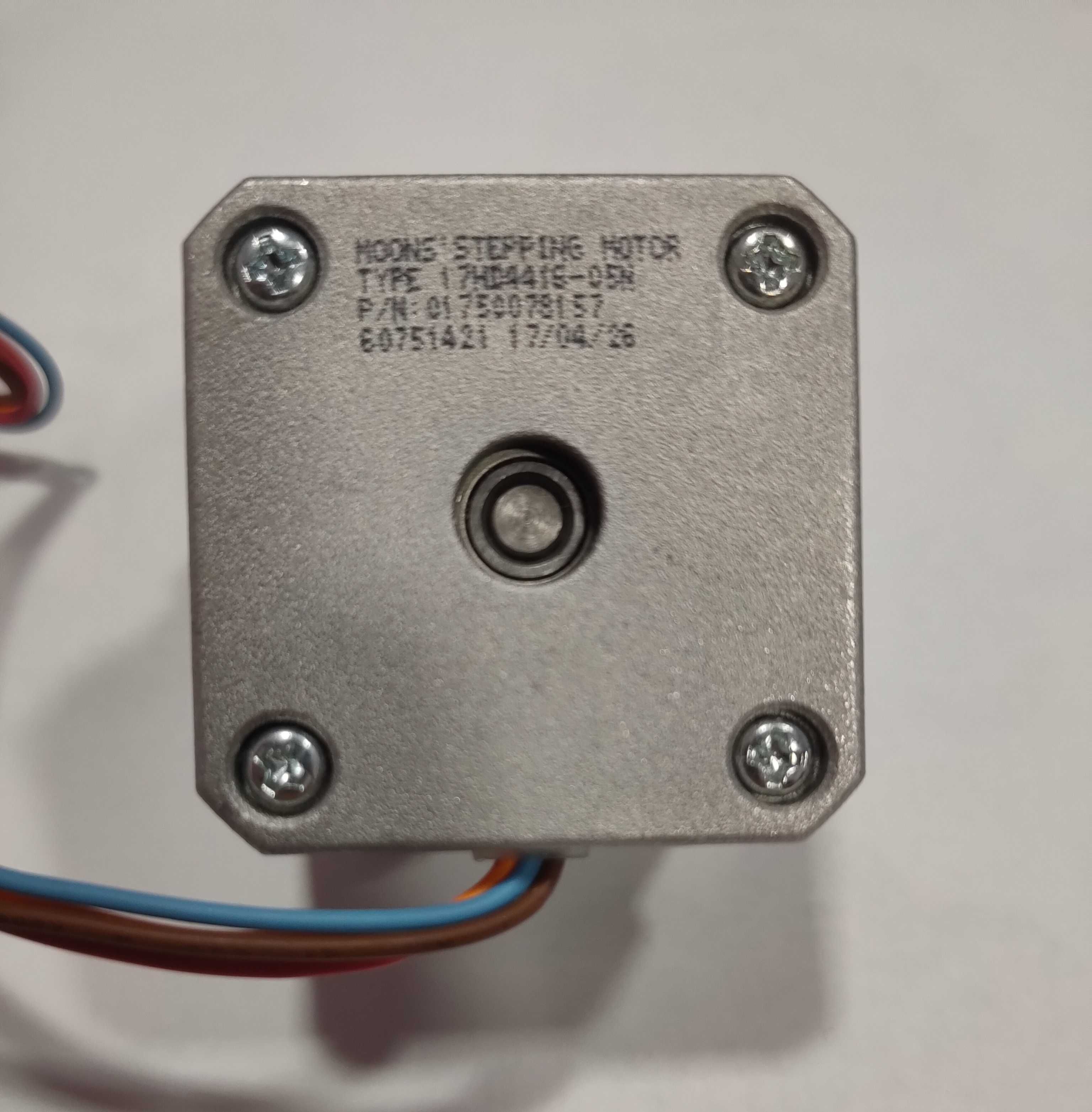 Продавам стъпкови мотори NEMA17 17HD4416-03N 17HD4416-01N 17HD4416-05N