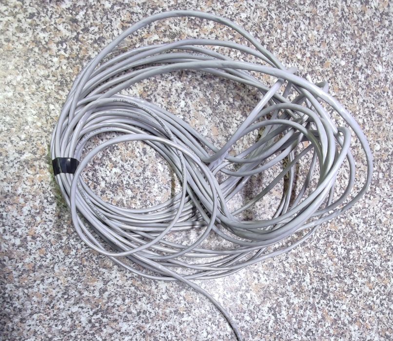 Cablu internet cu 8 pini