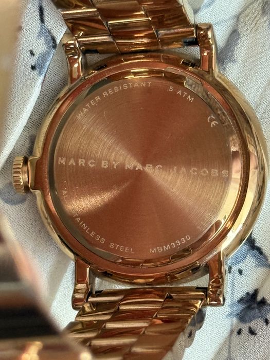 Ceas dama Marc Jacobs-rose gold, cadran albastru si rezistent