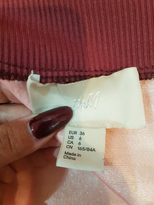 Geaca H&M +blugi+bluza, toate la doar 45 lei