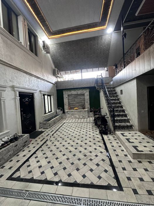 Продается свой двух этажный дом 1,5 соток