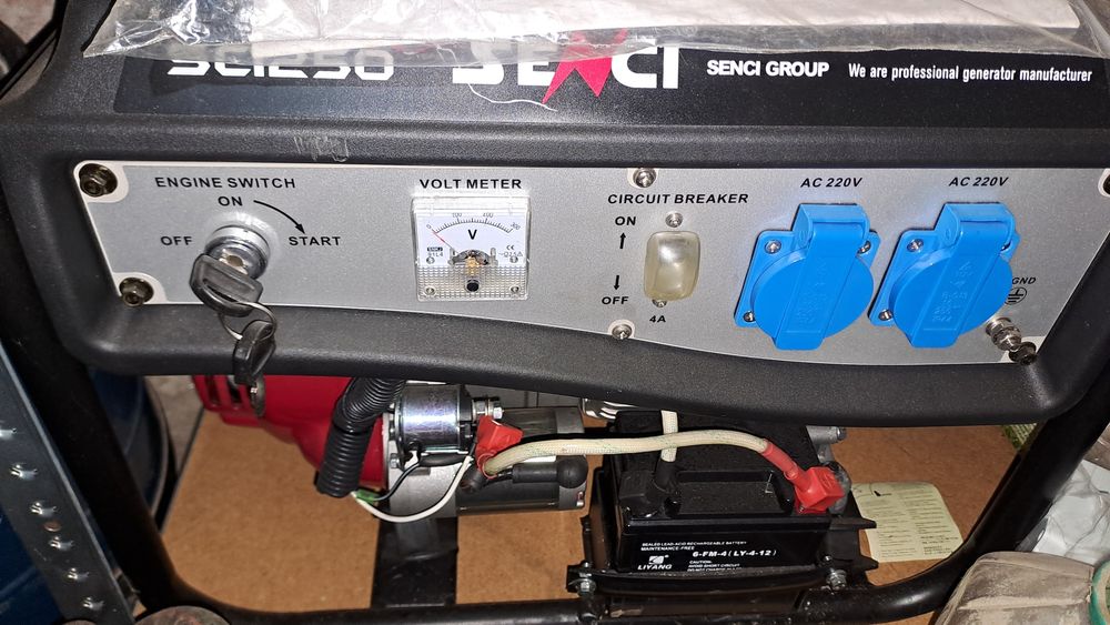 Generator 1kw cu stabilizator de tensiune AVR