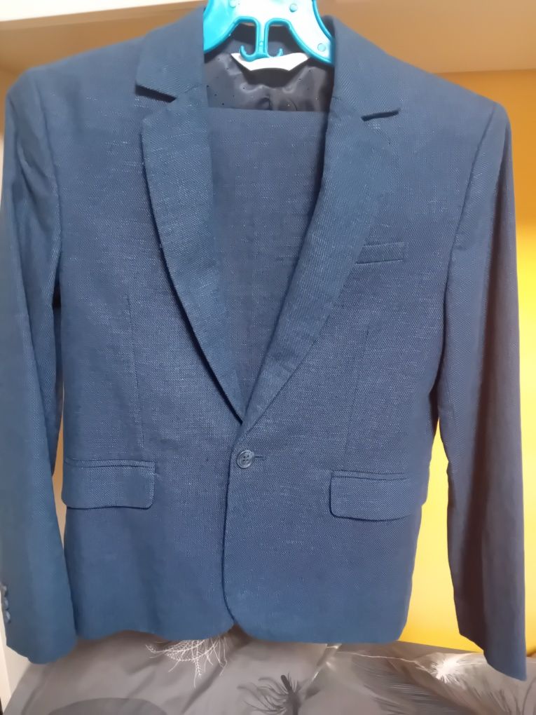 Costum băiat -vărsta  9-10 ani