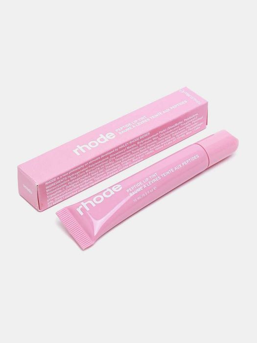Блеск-тинт для губ Rhode Peptide Lip Tint
Lab-Tint pomadasi Rhode