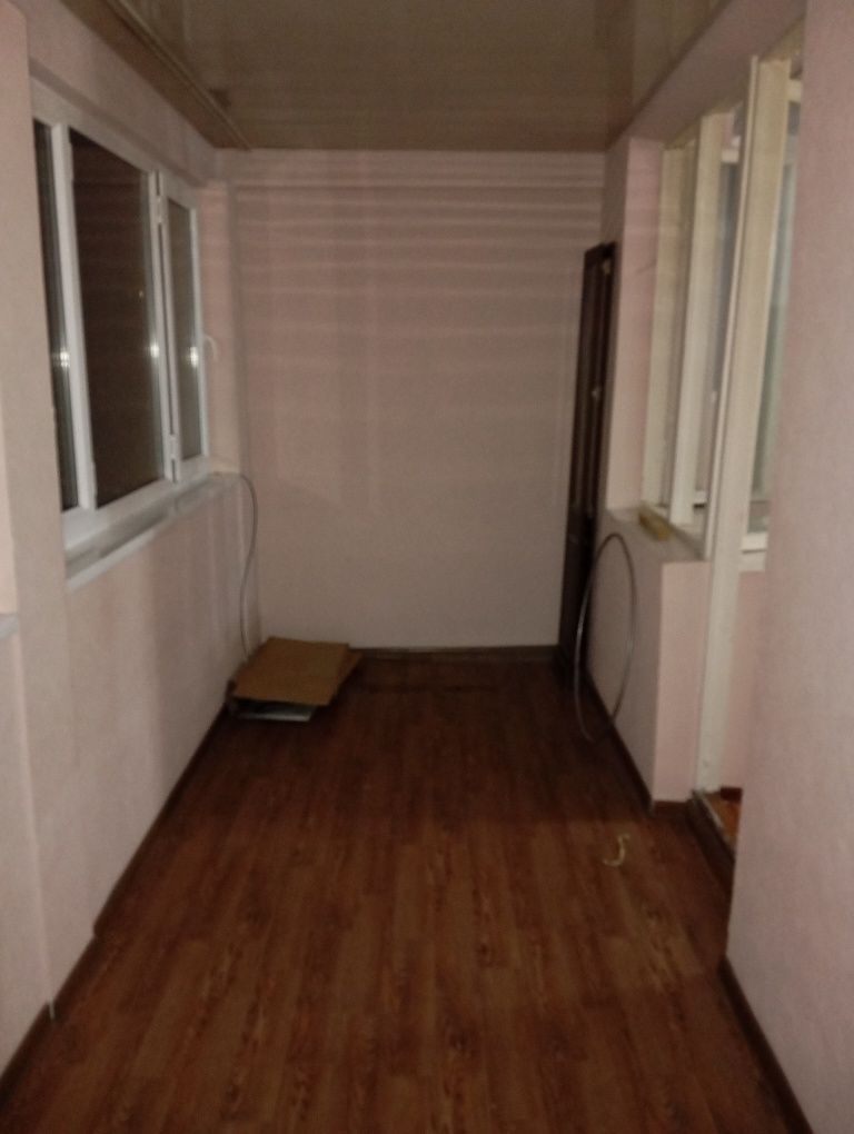 Продается в центре 2-ком квартира с видом на Piramid Tower