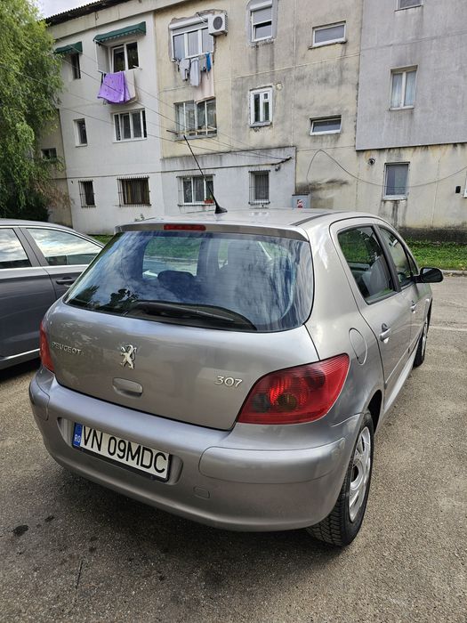 Vând Peugeot 307 - 2004 - 1,6 benzina