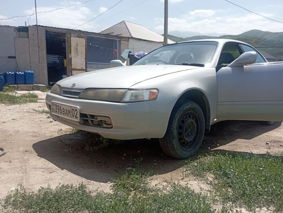 Авто Тойота Карола церес